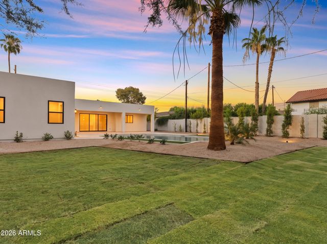 4035 E OSBORN Road, Phoenix, AZ 85018