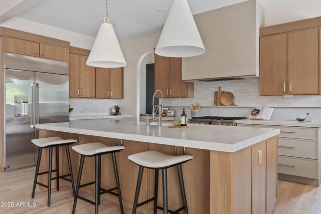 4035 E OSBORN Road, Phoenix, AZ 85018