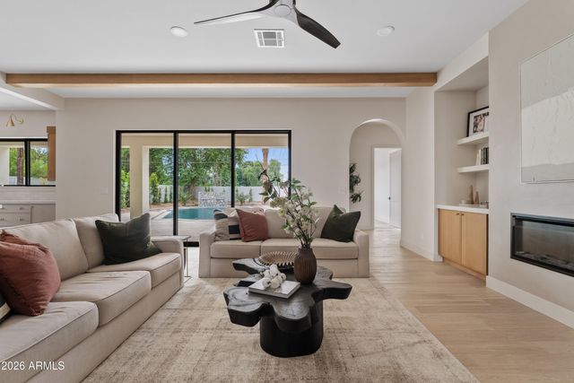 4035 E OSBORN Road, Phoenix, AZ 85018