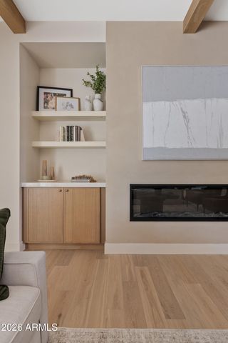 4035 E OSBORN Road, Phoenix, AZ 85018