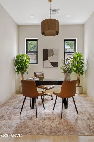 4035 E OSBORN Road, Phoenix, AZ 85018