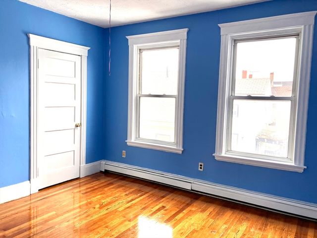 41 Brimblecom St 3, Lynn, MA 01902