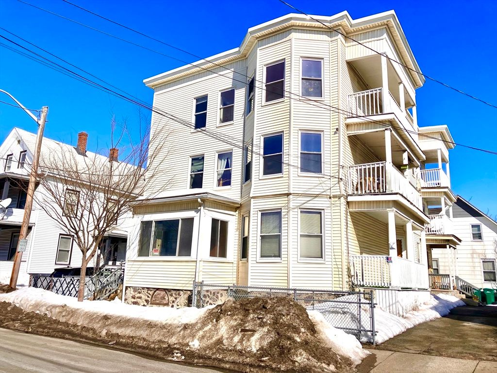 41 Brimblecom St 3, Lynn, MA 01902
