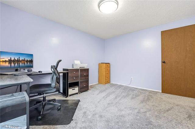 915 Old Farm Trail, Medina, OH 44256