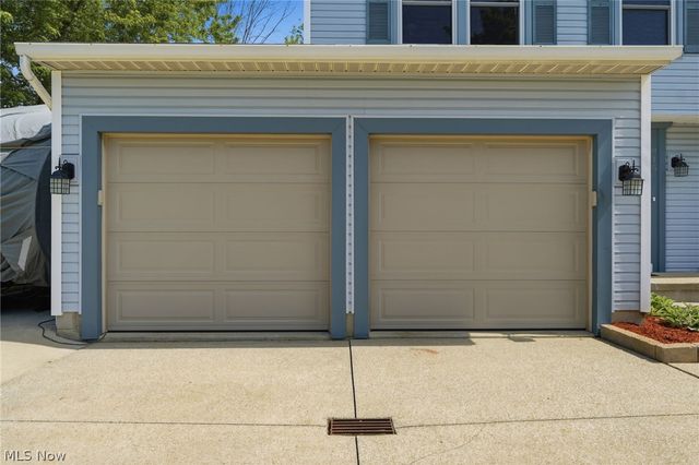 915 Old Farm Trail, Medina, OH 44256