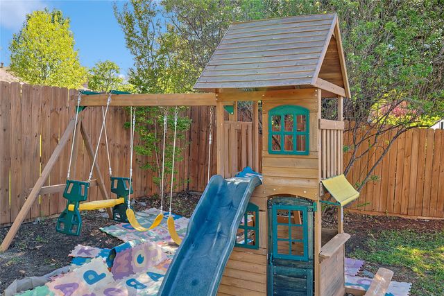 5615 Teal Court, Sachse, TX 75048