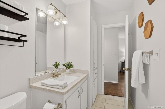7205 S Gaylord Street F15, Centennial, CO 80122