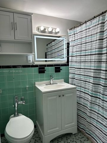 6484 Indian Creek Dr 220, Miami Beach, FL 33141