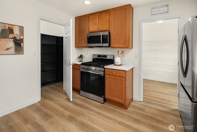 650 NW Nesvik Way, Poulsbo, WA 98370