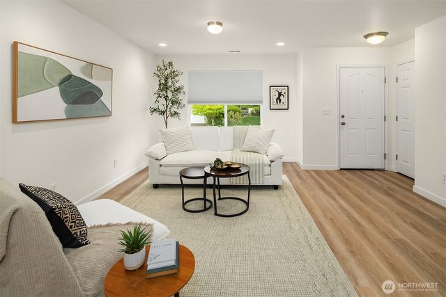 650 NW Nesvik Way, Poulsbo, WA 98370