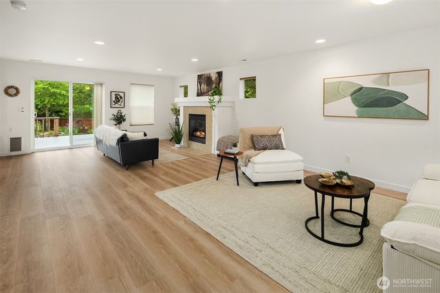 650 NW Nesvik Way, Poulsbo, WA 98370