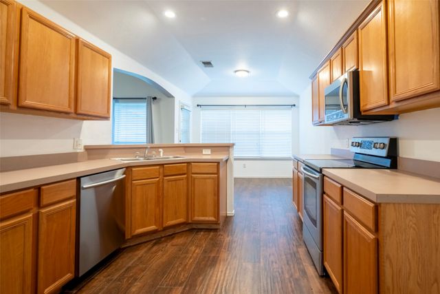 908 Chestnut Avenue, Burleson, TX 76028