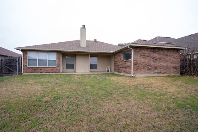 908 Chestnut Avenue, Burleson, TX 76028