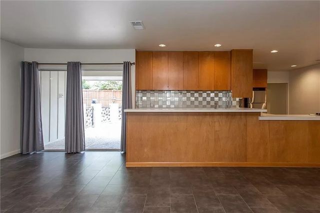 616 Edgefield Road, Fort Worth, TX 76107