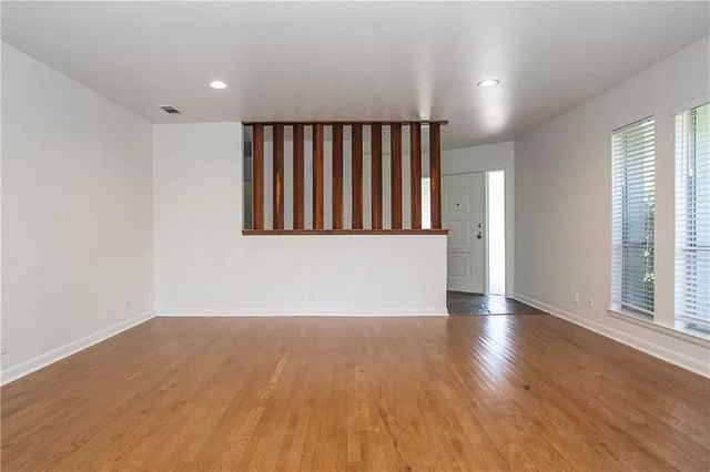 616 Edgefield Road, Fort Worth, TX 76107