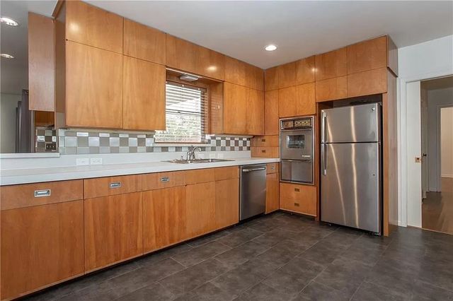 616 Edgefield Road, Fort Worth, TX 76107