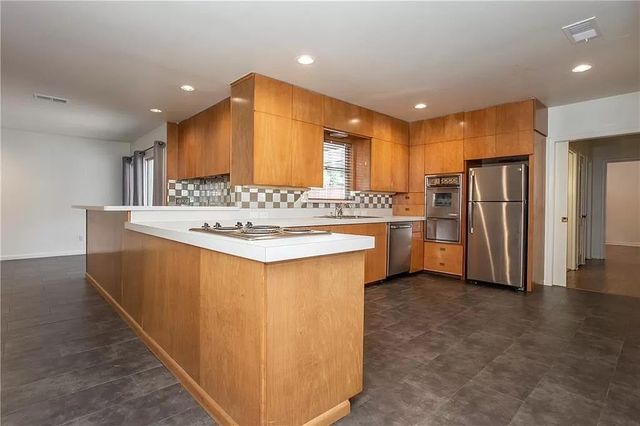 616 Edgefield Road, Fort Worth, TX 76107