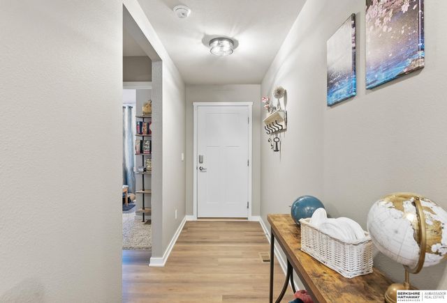 11610 Sunburst Drive, Papillion, NE 68046
