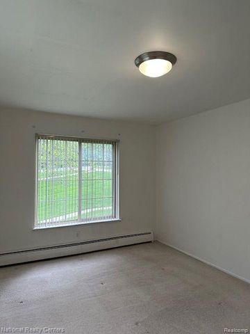 500 Romeo Road 114, Rochester, MI 48307