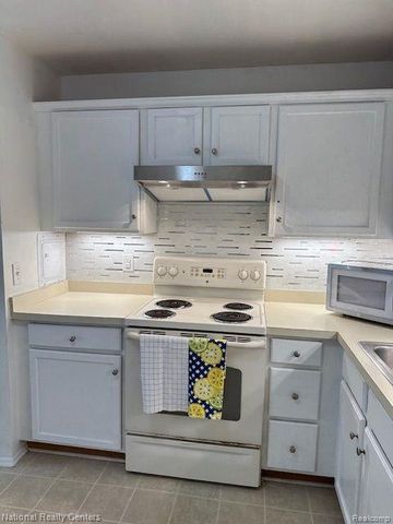 500 Romeo Road 114, Rochester, MI 48307