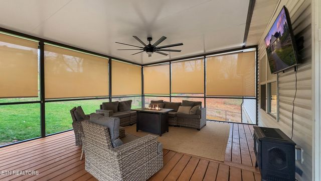 409 Commanche Tr, Seymour, TN 37865