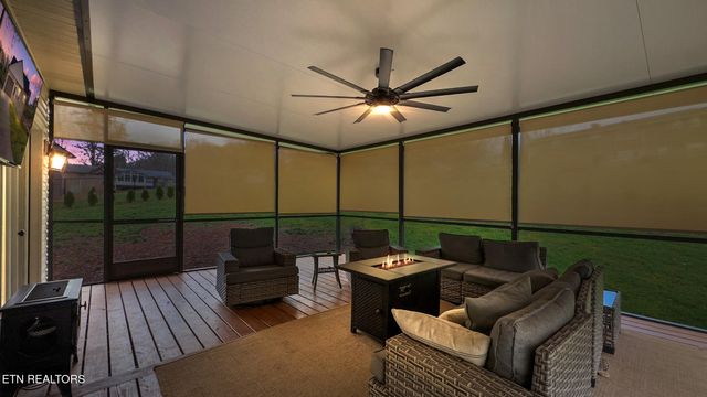 409 Commanche Tr, Seymour, TN 37865