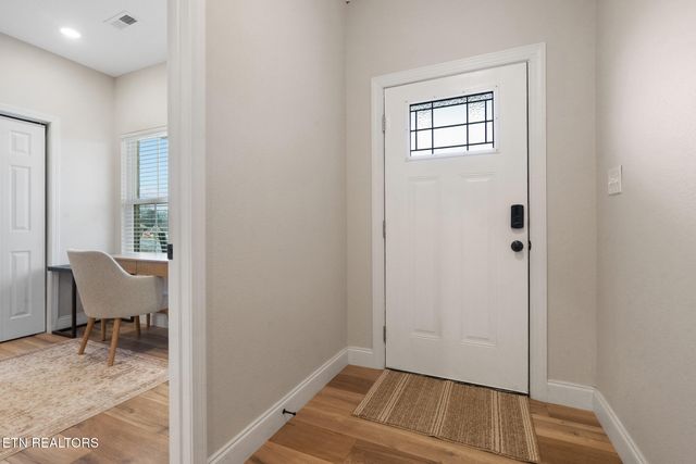 409 Commanche Tr, Seymour, TN 37865