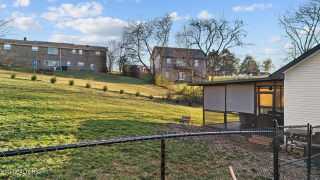 409 Commanche Tr, Seymour, TN 37865