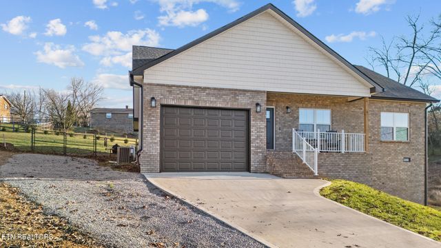 409 Commanche Tr, Seymour, TN 37865