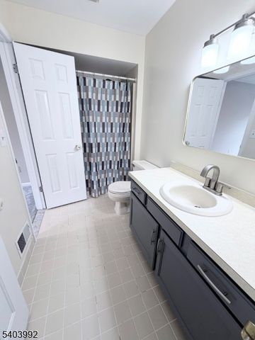86 Wilton Ave, Middlesex Boro, NJ 08846