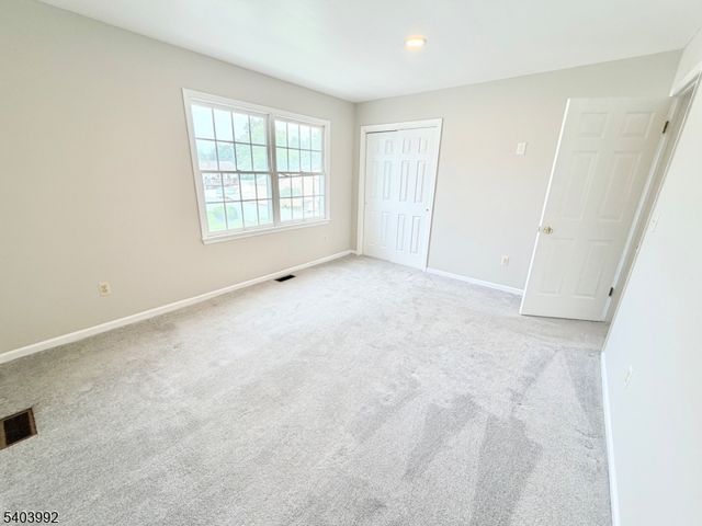 86 Wilton Ave, Middlesex Boro, NJ 08846
