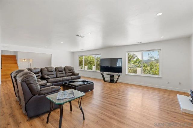 3548 Laurashawn Lane, Escondido, CA 92026