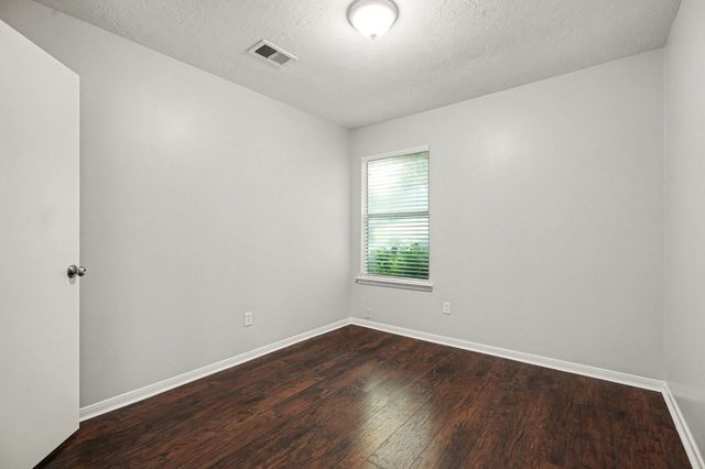 4811 Hawthorne Street, Pasadena, TX 77586