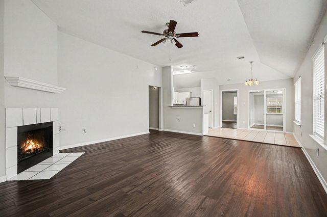 4811 Hawthorne Street, Pasadena, TX 77586