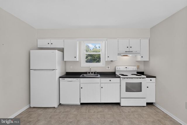 111 HUNTER WAY, Chalfont, PA 18914