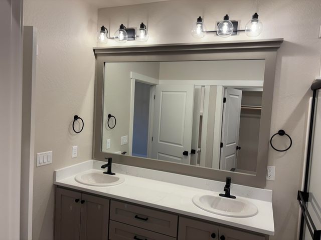 3715 Ford Drive, Medford, OR 97504