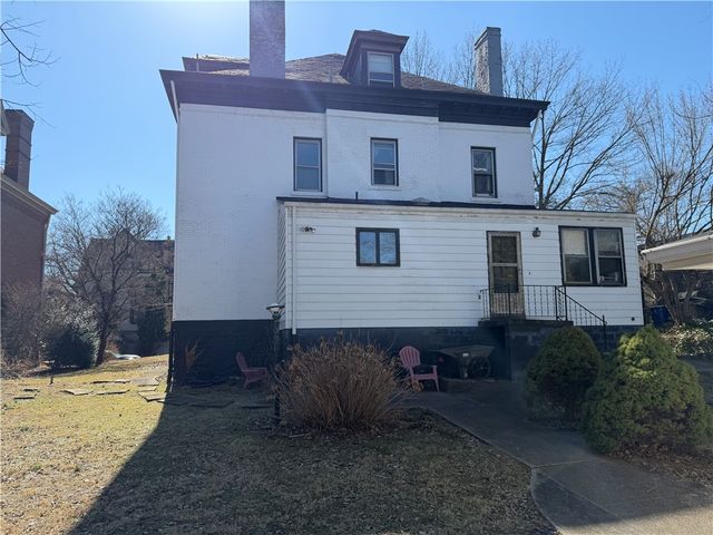 5633 Northumberland St, Squirrel Hill, PA 15217