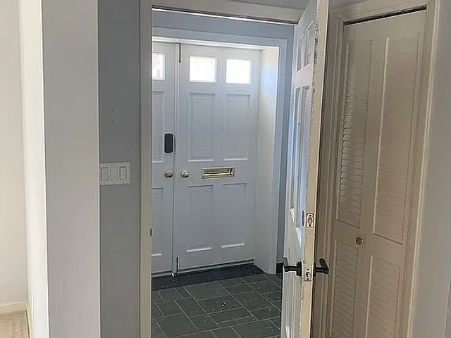 5633 Northumberland St, Squirrel Hill, PA 15217