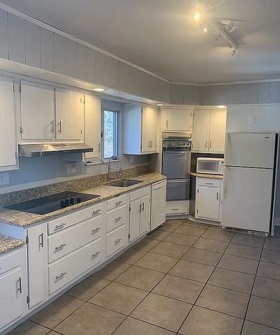 5633 Northumberland St, Squirrel Hill, PA 15217