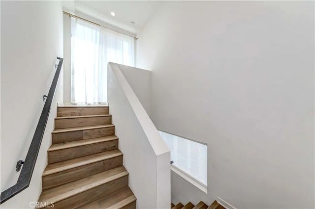 1937 Griffith Park Boulevard, Silver Lake, CA 90039
