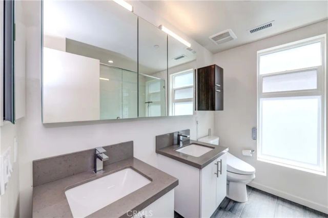 1937 Griffith Park Boulevard, Silver Lake, CA 90039