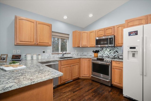 5885 Sandy Court Rd, Nine Mile Falls, WA 99026