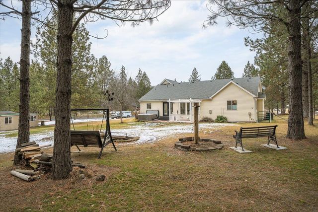 5885 Sandy Court Rd, Nine Mile Falls, WA 99026