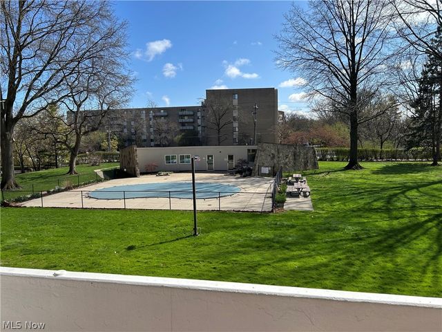 3167 Linden Road 204, Rocky River, OH 44116