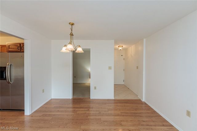 3167 Linden Road 204, Rocky River, OH 44116