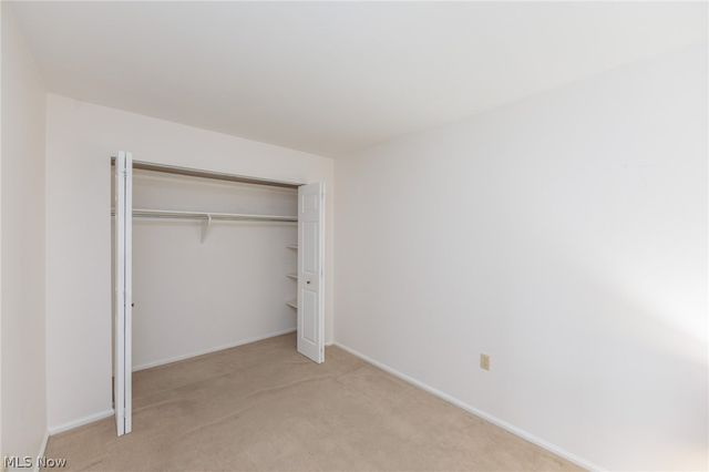 3167 Linden Road 204, Rocky River, OH 44116