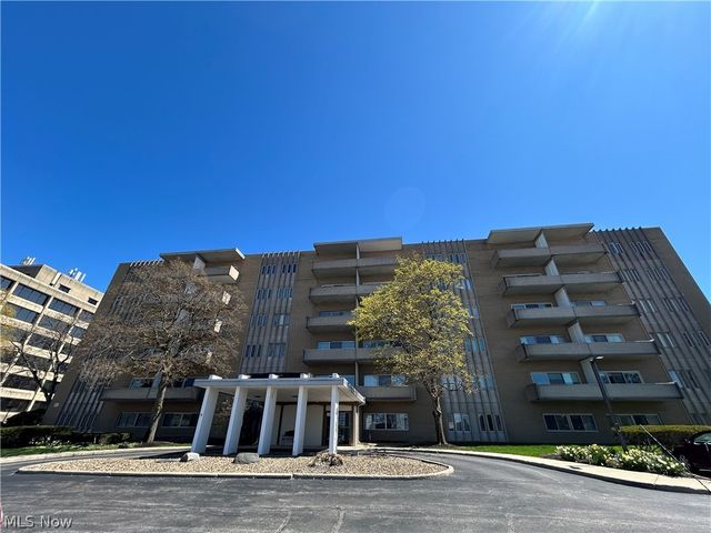 3167 Linden Road 204, Rocky River, OH 44116