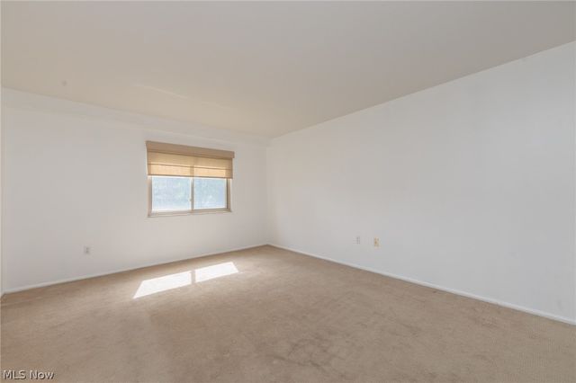 3167 Linden Road 204, Rocky River, OH 44116