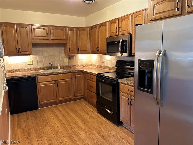 3167 Linden Road 204, Rocky River, OH 44116