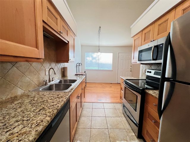 5759 Cedar Creek Drive, Benbrook, TX 76109